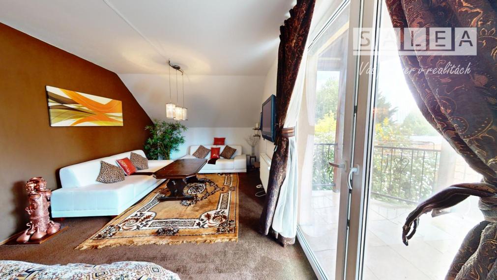 Vila dom 452m2 na pozemku 713m2,centre mesta Dunajská streda