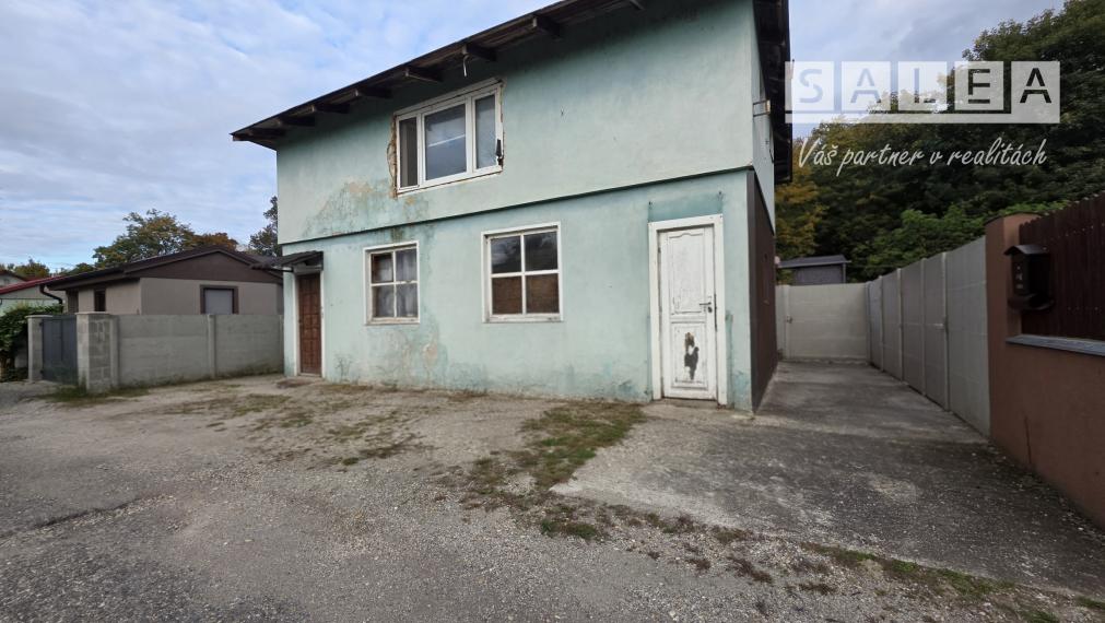 poschodová chata 200m2 na pozemku 156m2