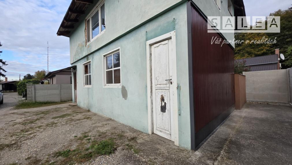 poschodová chata 200m2 na pozemku 156m2