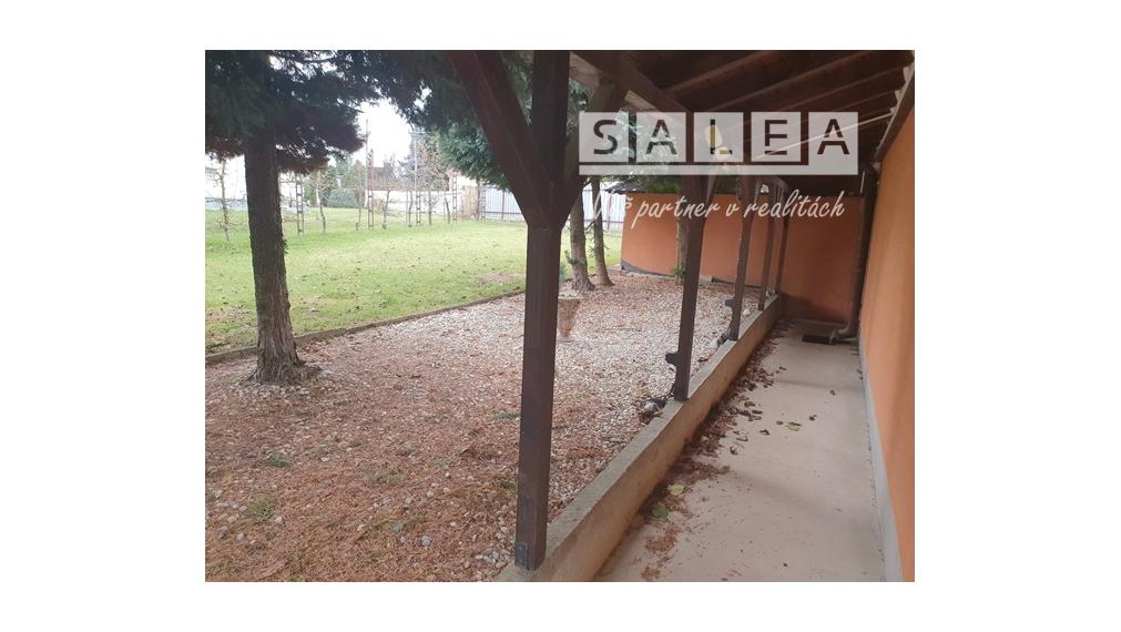 Rodinný dom 5iz.1438m2, terasa, park, záhrada Dubové pri TT