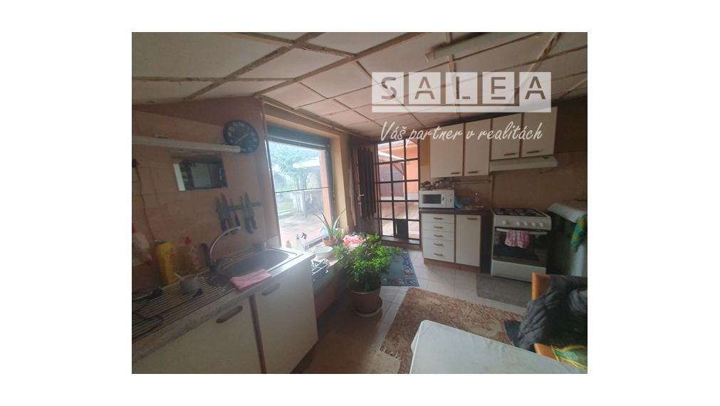 Rodinný dom 5iz.1438m2, terasa, park, záhrada Dubové pri TT