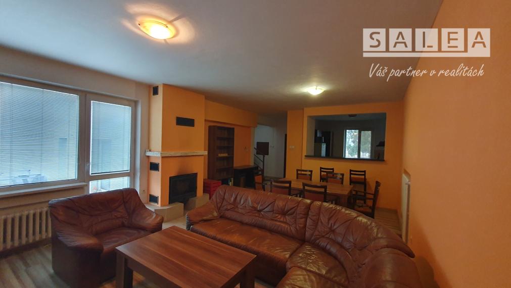 Zaujímavé Rodinný dom 5-iz.+garáž+1x park. Komenského PN