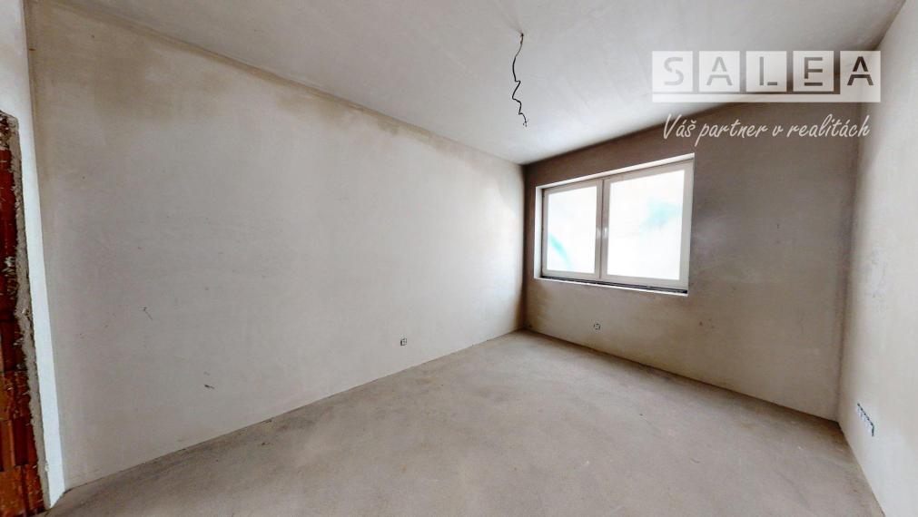 ZAUJÍMAVÉ 3i dom+kuchyňa+1x parking+záhrada154m2 Krakovany