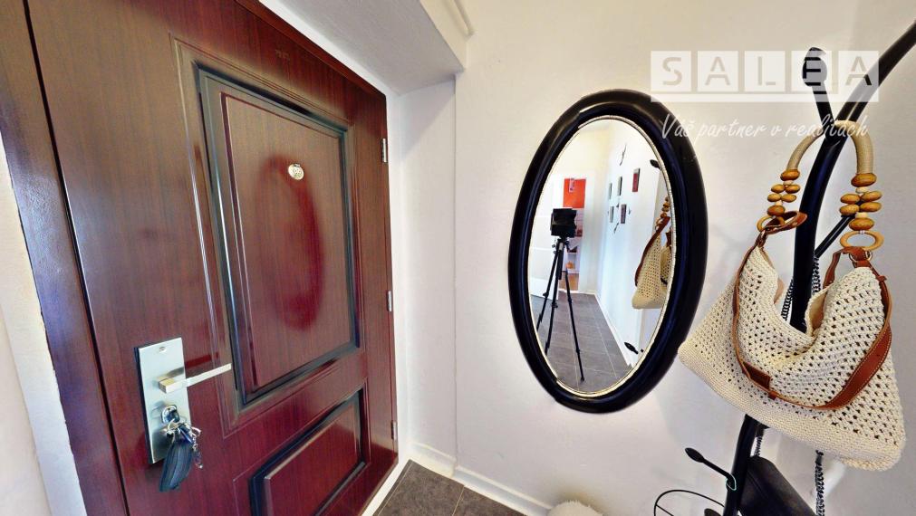 NADŠTANDARDNÝ 3-IZBOVÝ TEHLOVÝ BYT (81 m²) S VLASTNOU KOTOLŇOU v Krompachoch