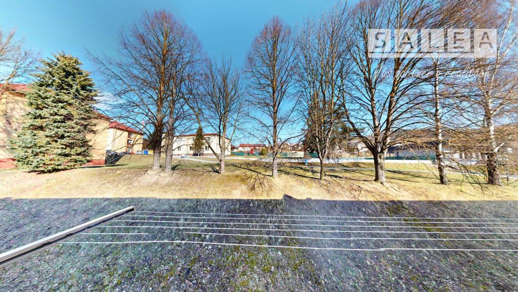 NADŠTANDARDNÝ 3-IZBOVÝ TEHLOVÝ BYT (81 m²) S VLASTNOU KOTOLŇOU v Krompachoch