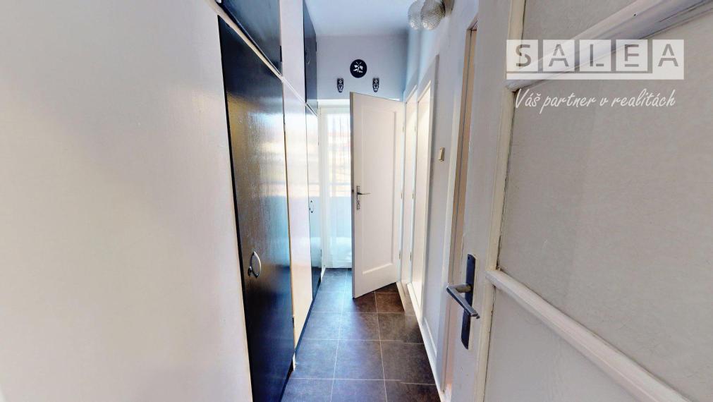 NADŠTANDARDNÝ 3-IZBOVÝ TEHLOVÝ BYT (81 m²) S VLASTNOU KOTOLŇOU v Krompachoch