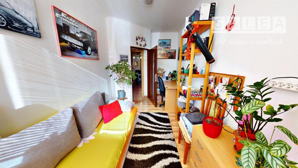 DOM V CENE BYTU A SO ZARIADENÍM! 4-izbový dom po rekonštrukcii v CENTRE Jasova