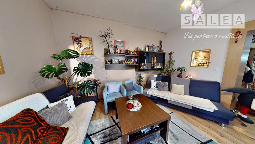 DOM V CENE BYTU A SO ZARIADENÍM! 4-izbový dom po rekonštrukcii v CENTRE Jasova