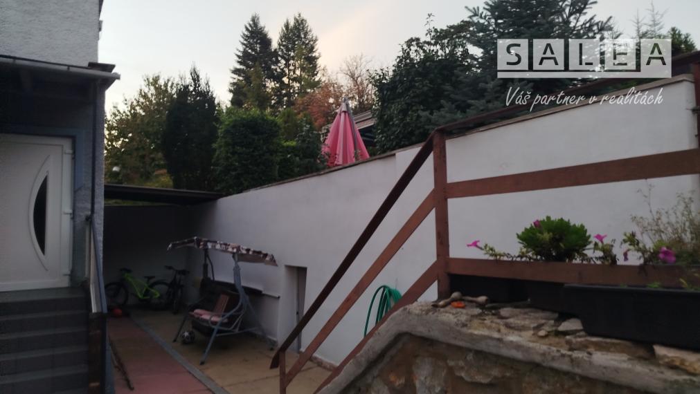 Trojpodlažný RD s veľkou záhradou v Moldave nad Bodvou