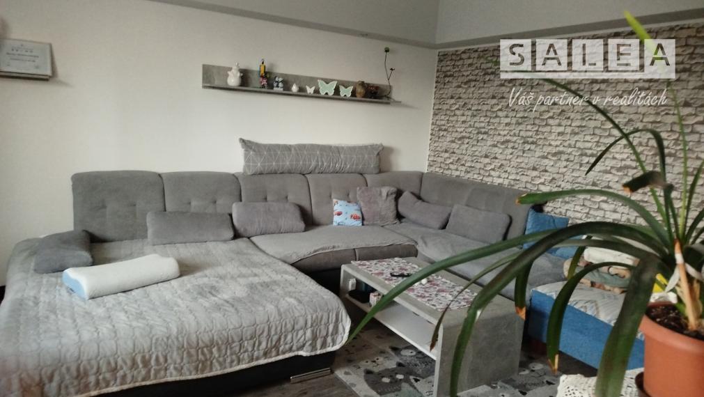 Trojpodlažný RD s veľkou záhradou v Moldave nad Bodvou