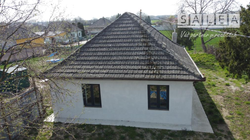 Exkluzívne na predaj dom v Seliciach