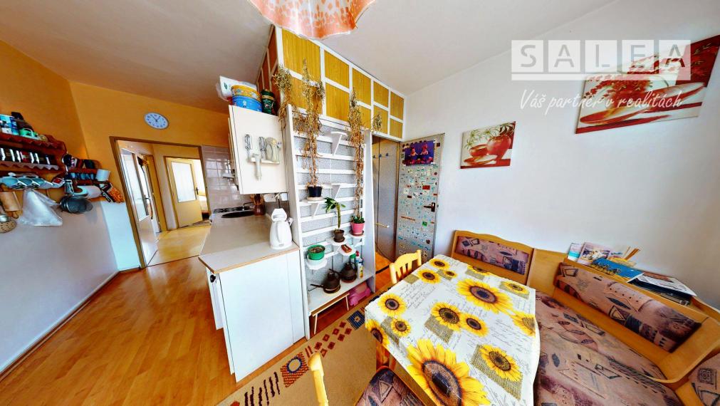 V pôvodnom stave 4,5izbový byt v Žarnovici o výmere 78,5m2