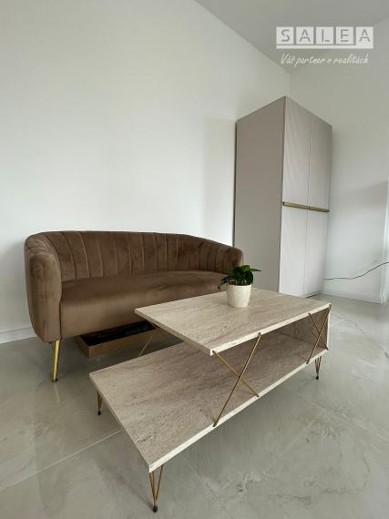 Prenájom kresla pre kaderníčku - Galanta centrum Luxusný priestor