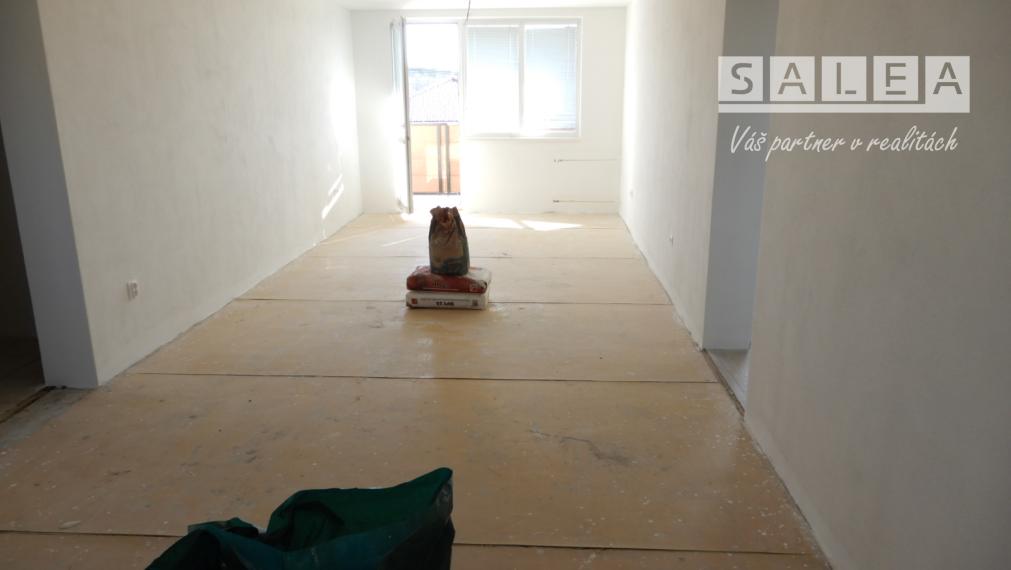 Slnečný 3 izbový byt, 86 m2, balkón, Demandice, okr.  Levice