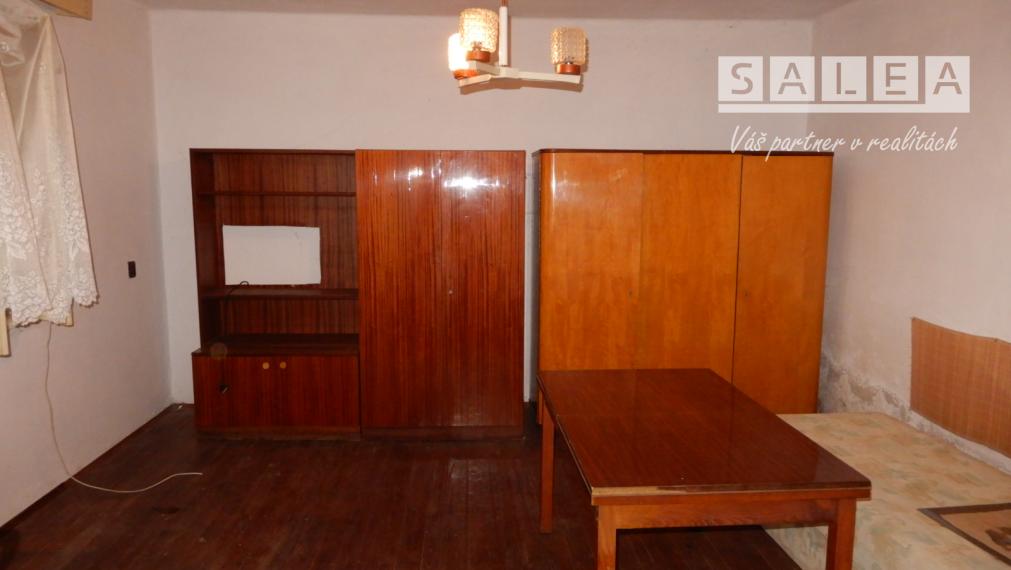 Slnečné dva domy na jednom pozemku,  130 m2, garáž, Kozárovce, okr. Levice