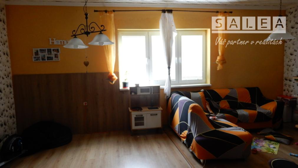 Rodinný dom,140 m2,garáž,letná kuchyňa,Hronovce, okr. Levice