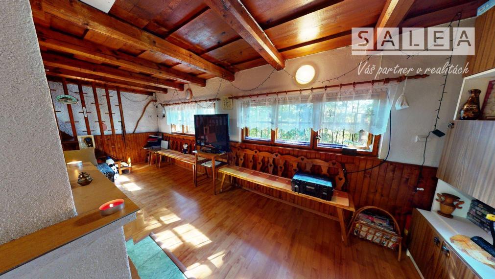 CHATA UPROSTRED LESA, POZEMOK 1782m2, ČADCA - BREHY