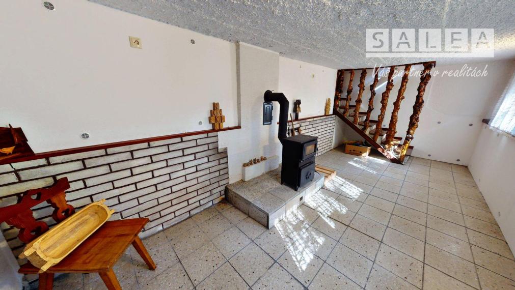 CHATA UPROSTRED LESA, POZEMOK 1782m2, ČADCA - BREHY