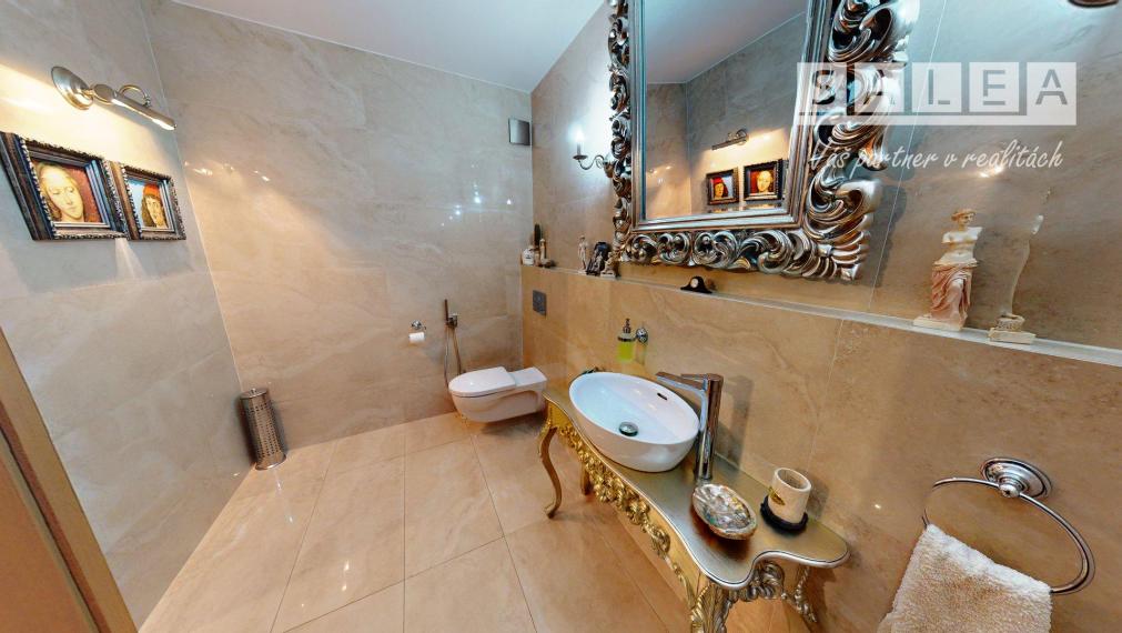 OBCHODNÝ PRIESTOR S KANCELÁRIOU, 98,60 m², ŽILINA – ŠAŠVÁRKA