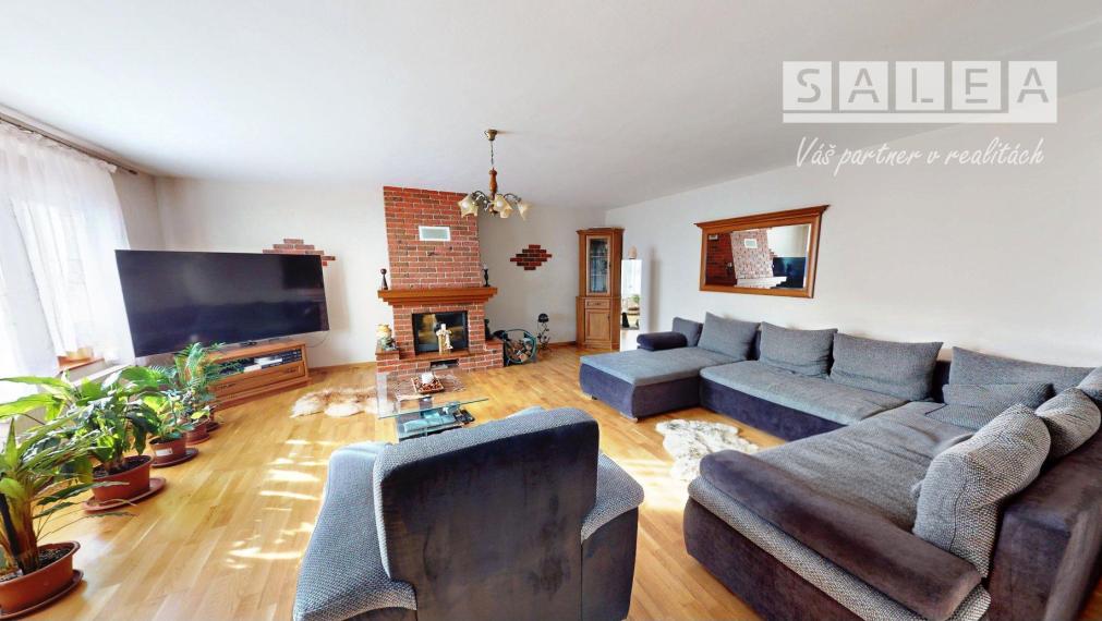 Zariadený, wellness, 8i- 470m2, pozemok 1840m2, Horné Saliby