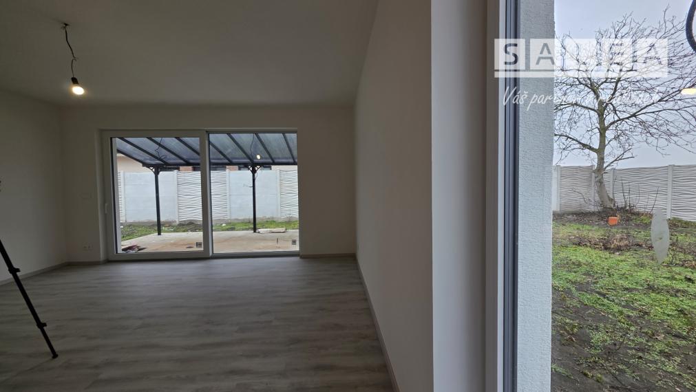 4 izbový rodinný dom 120m2 na pozemku 536m2 Topoľnica