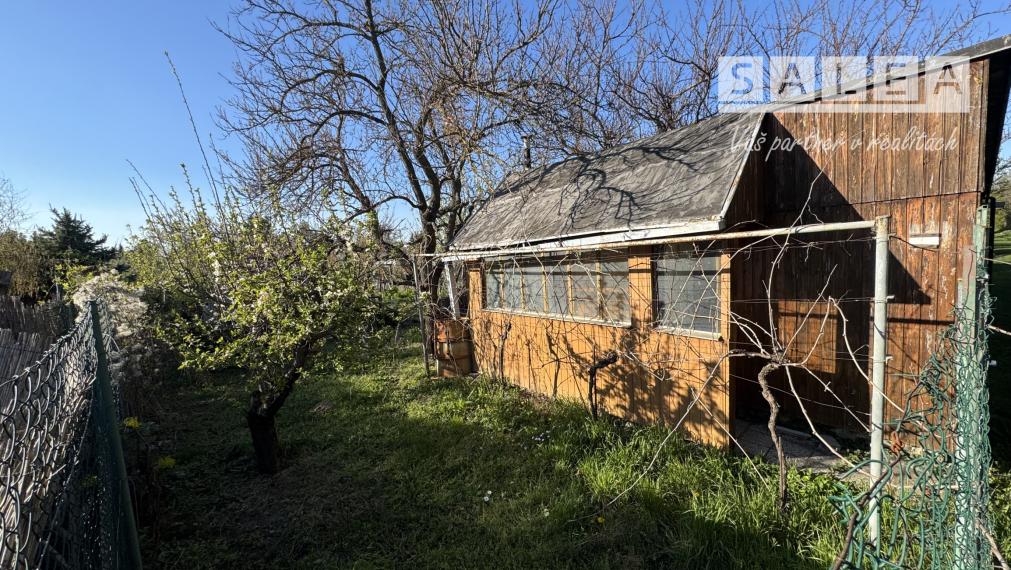 Záhrada na predaj Šaľa pri tenisových kurtoch 298 m2