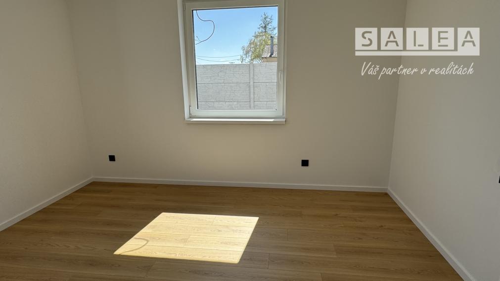 Dom pri jazere - 4 izbová novostavba Trstice