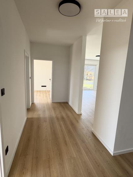 Dom pri jazere - 4 izbová novostavba Trstice