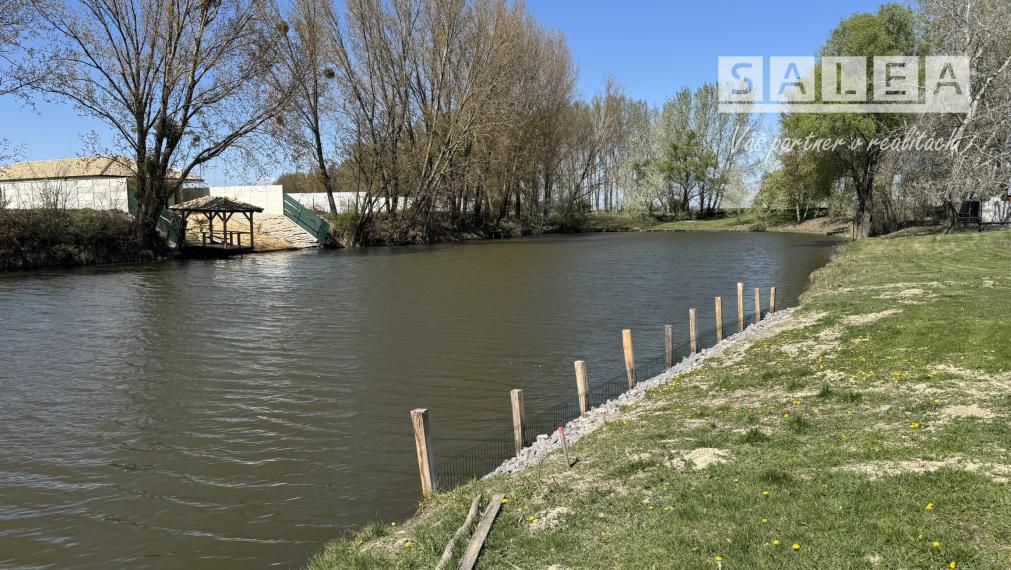 Dom pri jazere - 4 izbová novostavba Trstice