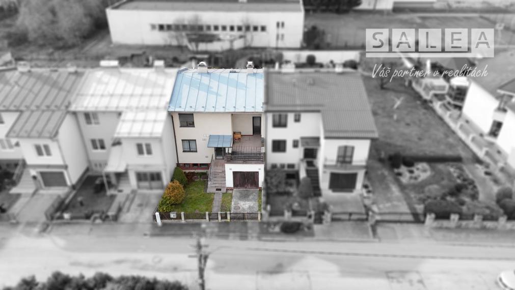 4-IZBOVÝ TEHLOVÝ RADOVÝ DOM, POZEMOK 360m2, ŽILINA - ROSINKY