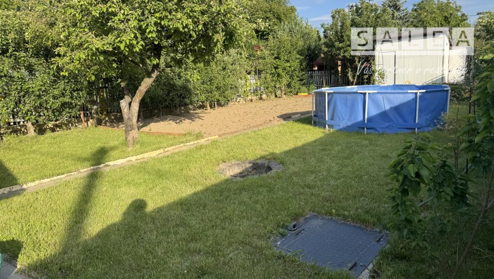 Krásna záhrada s chatkou v Kráľovej nad Váhom 259 m2