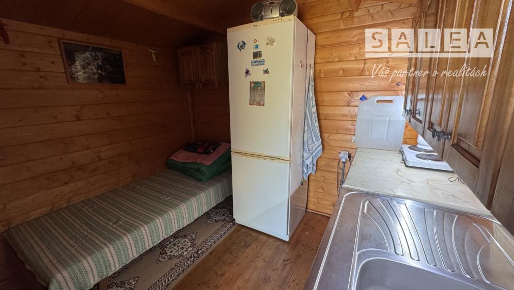 Krásna záhrada s chatkou v Kráľovej nad Váhom 259 m2