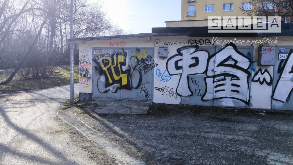 GARÁŽ S ELEKTRIKOU, 20m2, ŽILINA - HLINY IV.