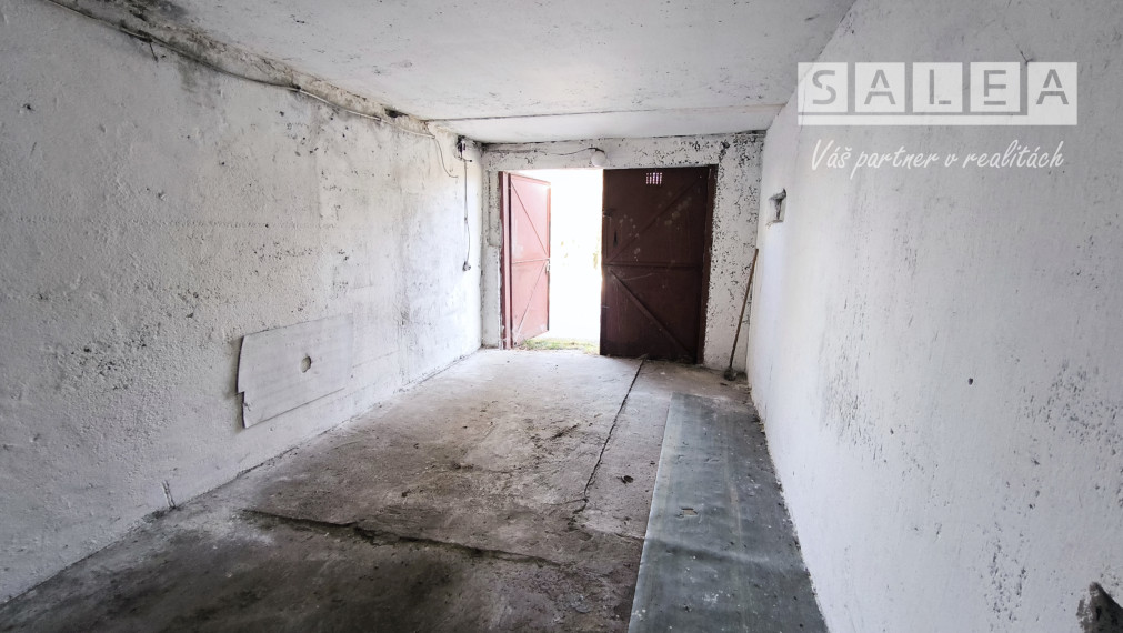 GARÁŽ S VLASTNÝM POZEMKOM, 19m2, ŽILINA - HLINY IV.