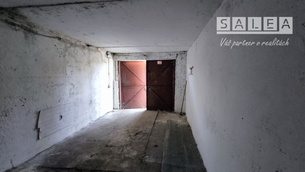 GARÁŽ S VLASTNÝM POZEMKOM, 19m2, ŽILINA - HLINY IV.
