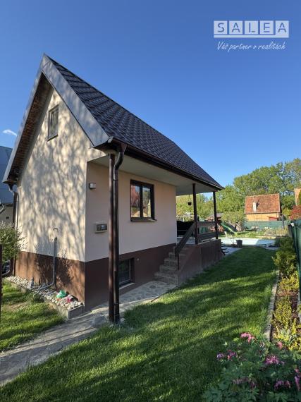 Krásna chata v Kráľovej nad Váhom s bazénom a súp.číslom