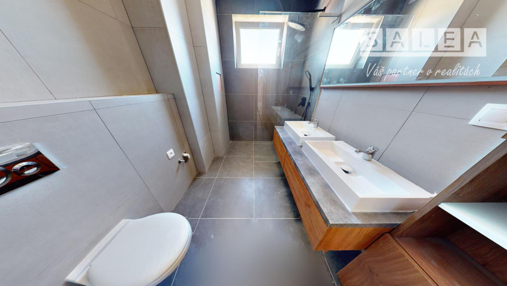 NOVÉ 3-izbový byt (57,8m2)+balkón (3,5m2)  Dvorníky pri HC