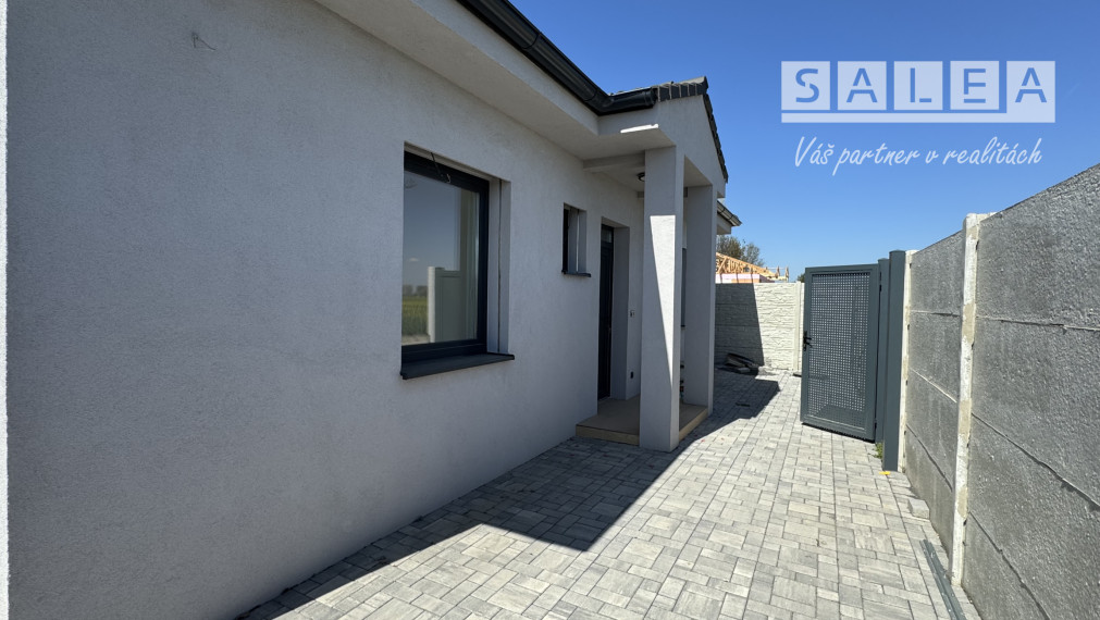 Dom pri jazere - 4 izbová novostavba Trstice- Znížená cena