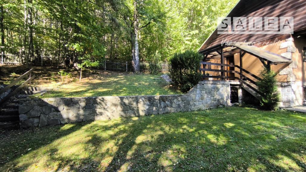 CHATA UPROSTRED LESA, POZEMOK 1782m2, ČADCA - BREHY