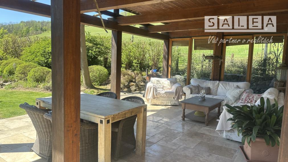 Rodinný dom (2x bytová jednotka) 5400m2 Podbranč pri Senici