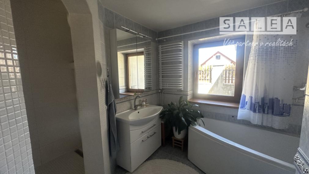 Rodinný dom (2x bytová jednotka) 5400m2 Podbranč pri Senici