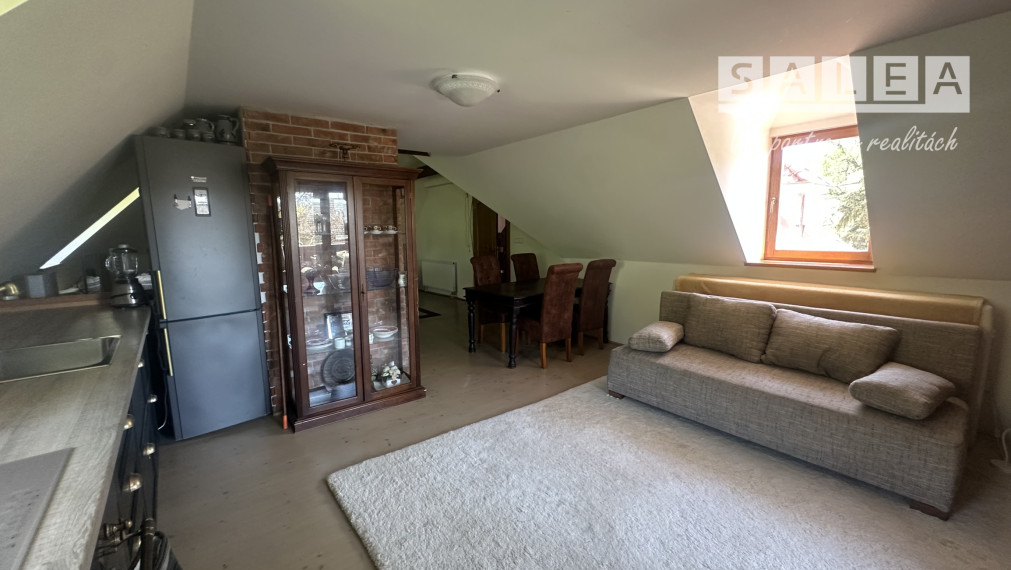 Rodinný dom (2x bytová jednotka) 5400m2 Podbranč pri Senici