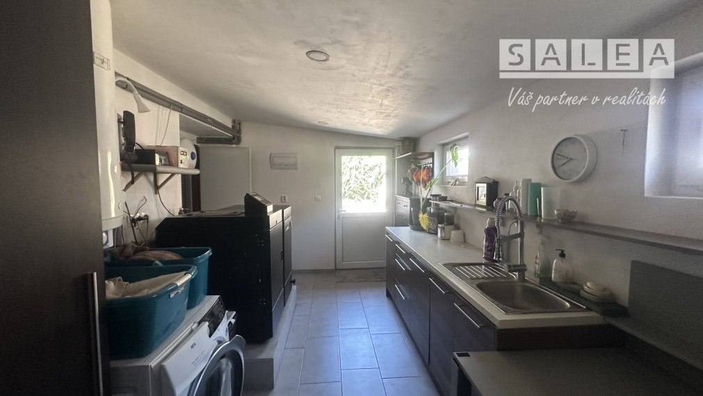 Rodinný dom (2x bytová jednotka) 5400m2 Podbranč pri Senici