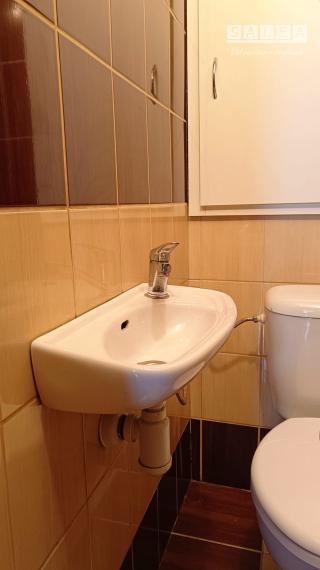 3 izbový veľký byt Šaľa-Veča s balkónom, špajzou a pivnicou