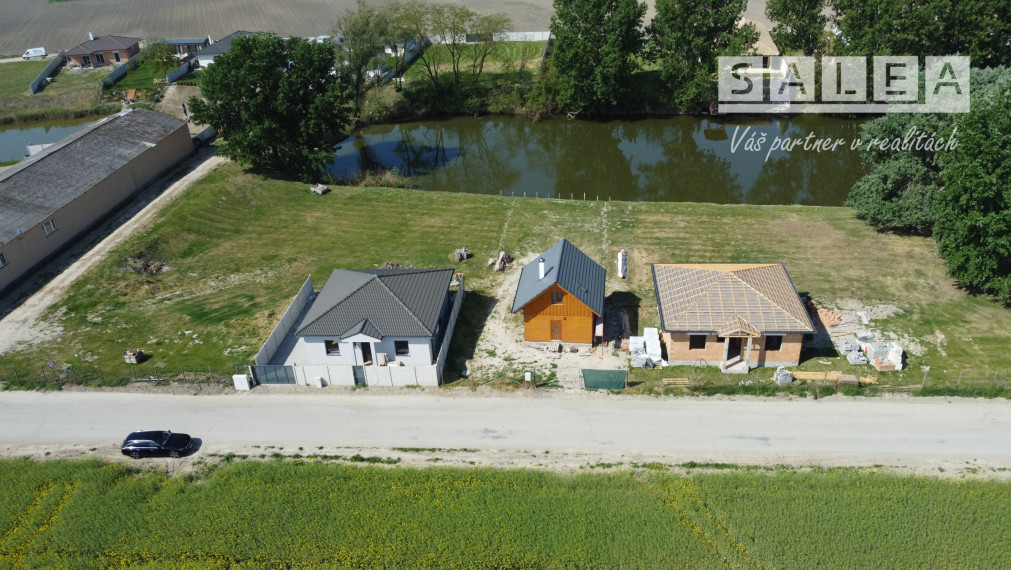 Dom pri jazere - 4 izbová novostavba Trstice- Znížená cena