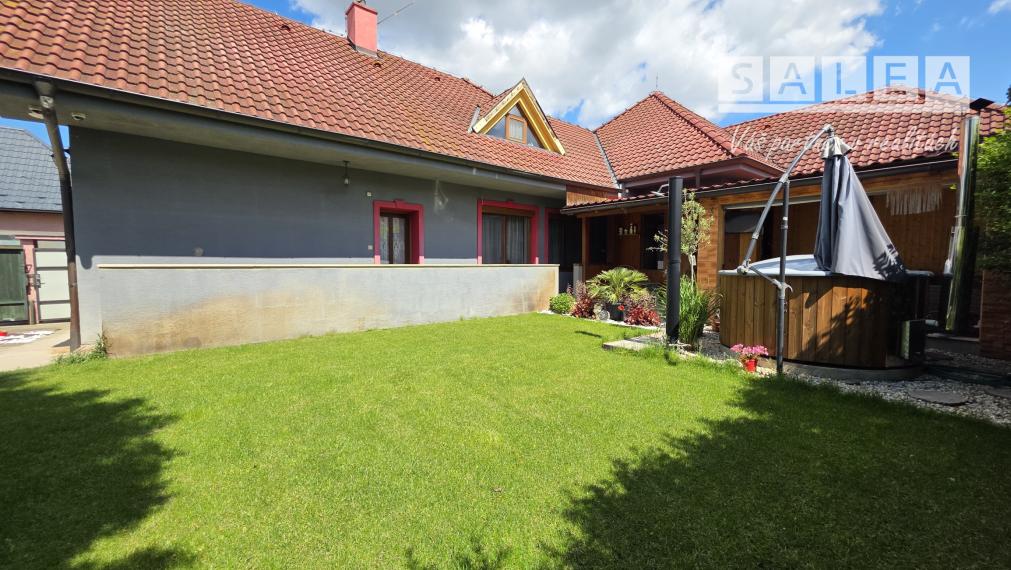 Zariadený 8i RD wellness 470m2, pozemok 1840m2, Horné Saliby