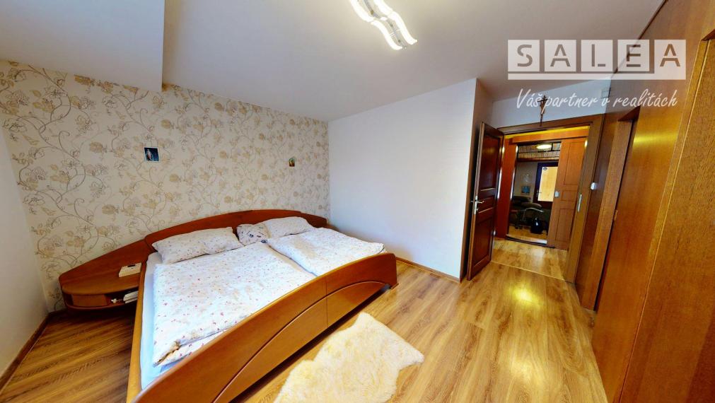 Zariadený 8i RD wellness 470m2, pozemok 1840m2, Horné Saliby