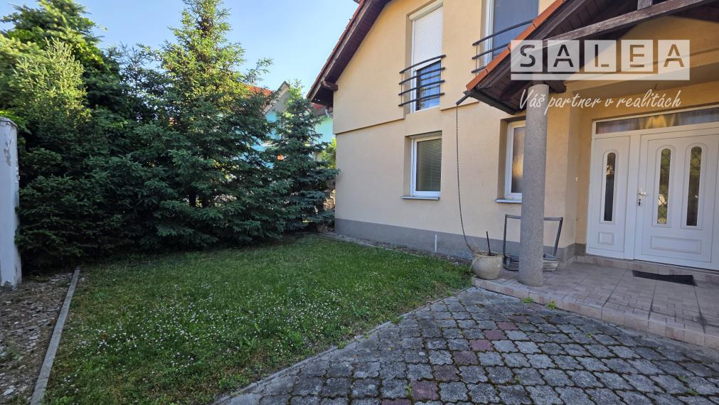 6i Dom v centre mesta, Úžitková plocha 452m2 ,pozemok 713m2