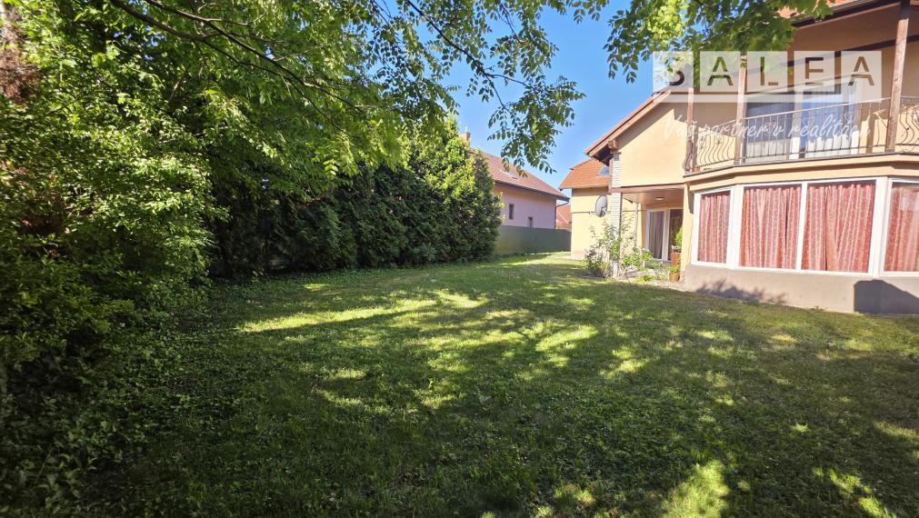 6i Dom v centre mesta, Úžitková plocha 452m2 ,pozemok 713m2