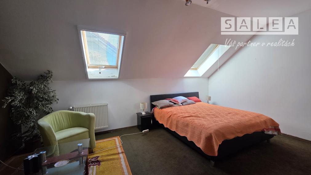 6i Dom v centre mesta, Úžitková plocha 452m2 ,pozemok 713m2